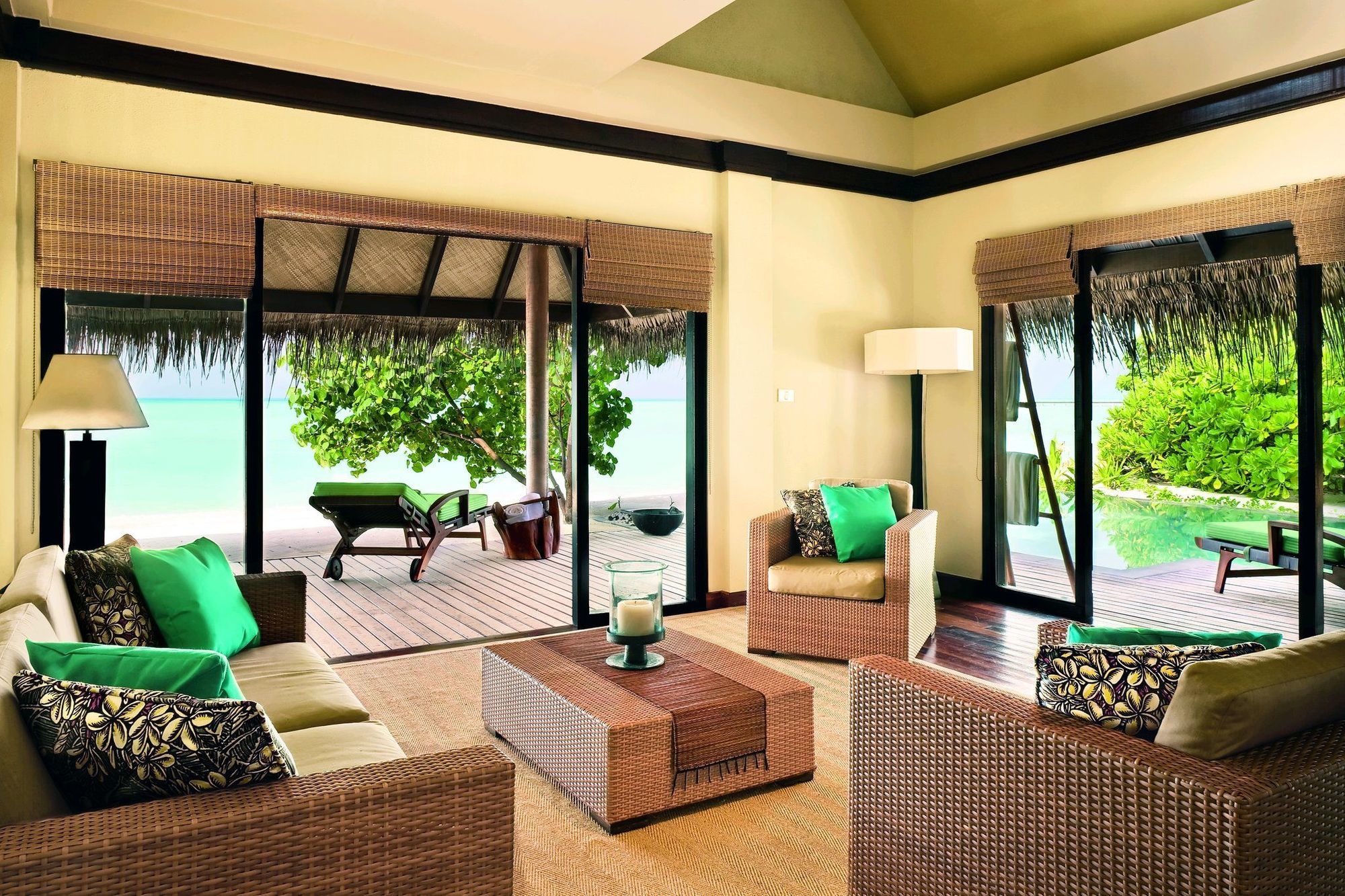 Taj Exotica Resort & Spa, Maldives Emboodhu Finolhu Room photo